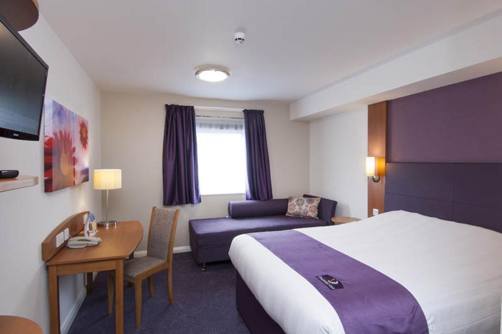 Premier Inn Newcastle - Gosforth/Cramlington Phòng bức ảnh